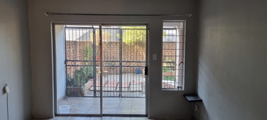 To Let 2 Bedroom Property for Rent in Parkrand Gauteng