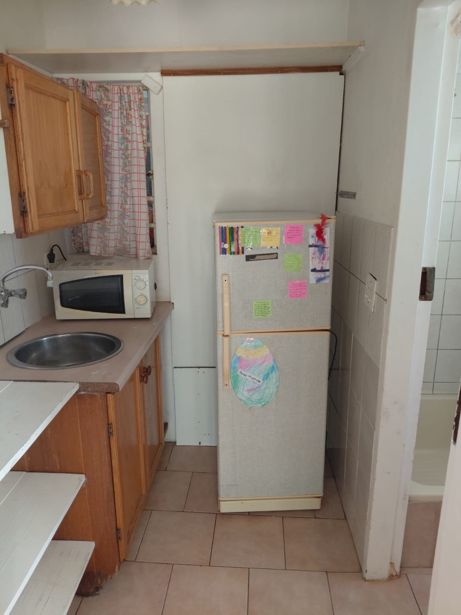 To Let 1 Bedroom Property for Rent in Glen Austin Gauteng