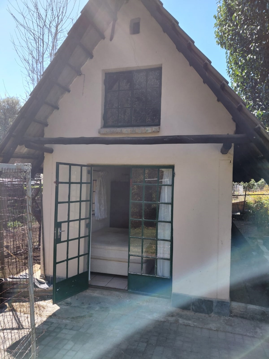 To Let 1 Bedroom Property for Rent in Glen Austin Gauteng