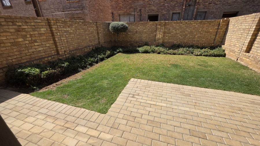 4 Bedroom Property for Sale in Willow Park Manor Gauteng