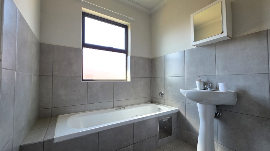 4 Bedroom Property for Sale in Willow Park Manor Gauteng