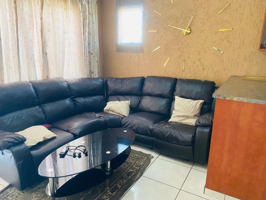2 Bedroom Property for Sale in Gem Valley Gauteng
