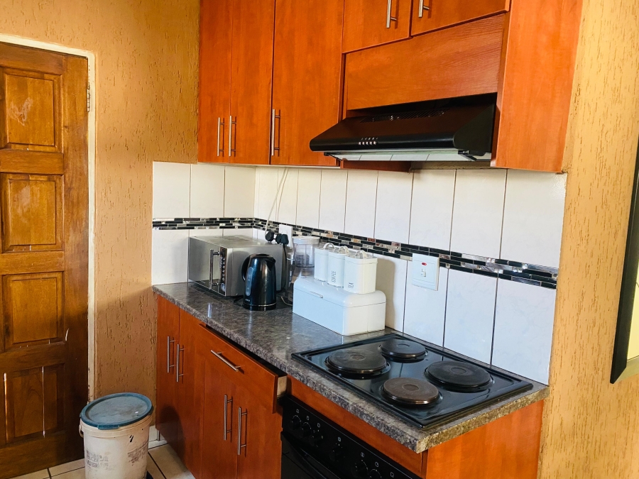 2 Bedroom Property for Sale in Gem Valley Gauteng