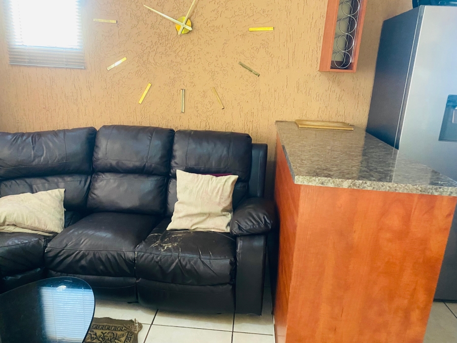 2 Bedroom Property for Sale in Gem Valley Gauteng