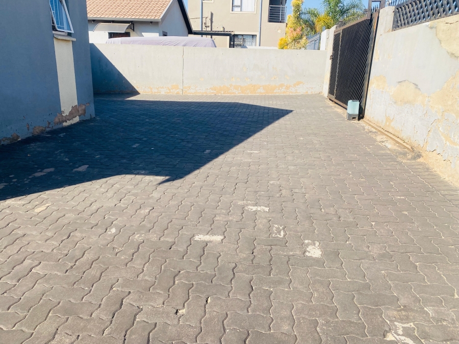 2 Bedroom Property for Sale in Gem Valley Gauteng