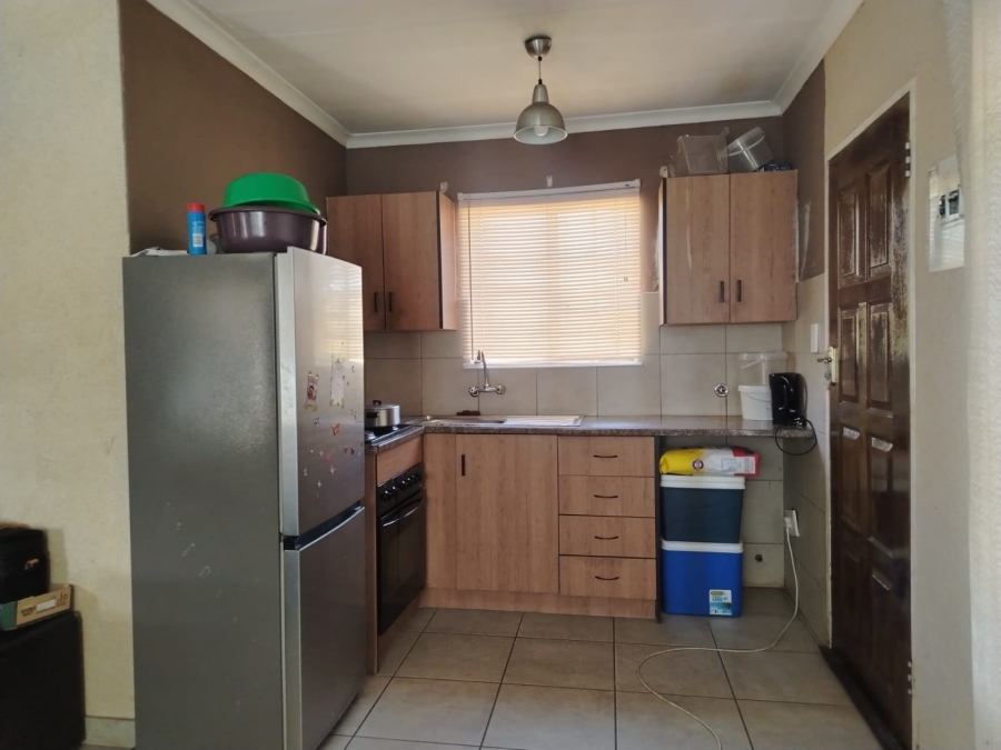 2 Bedroom Property for Sale in Leondale Gauteng
