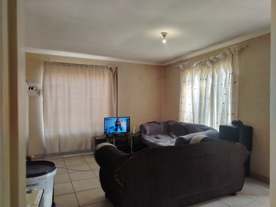 2 Bedroom Property for Sale in Leondale Gauteng