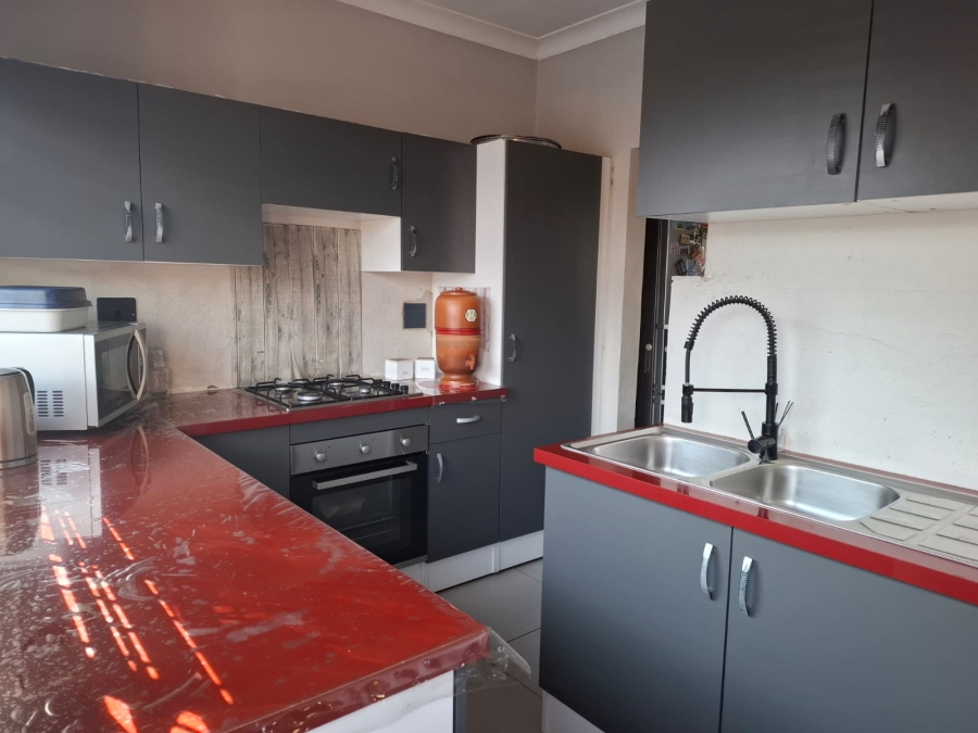 3 Bedroom Property for Sale in Actonville Gauteng