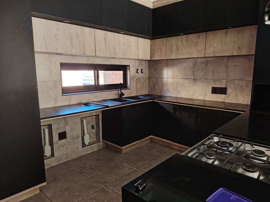To Let 2 Bedroom Property for Rent in Benoni AH Gauteng