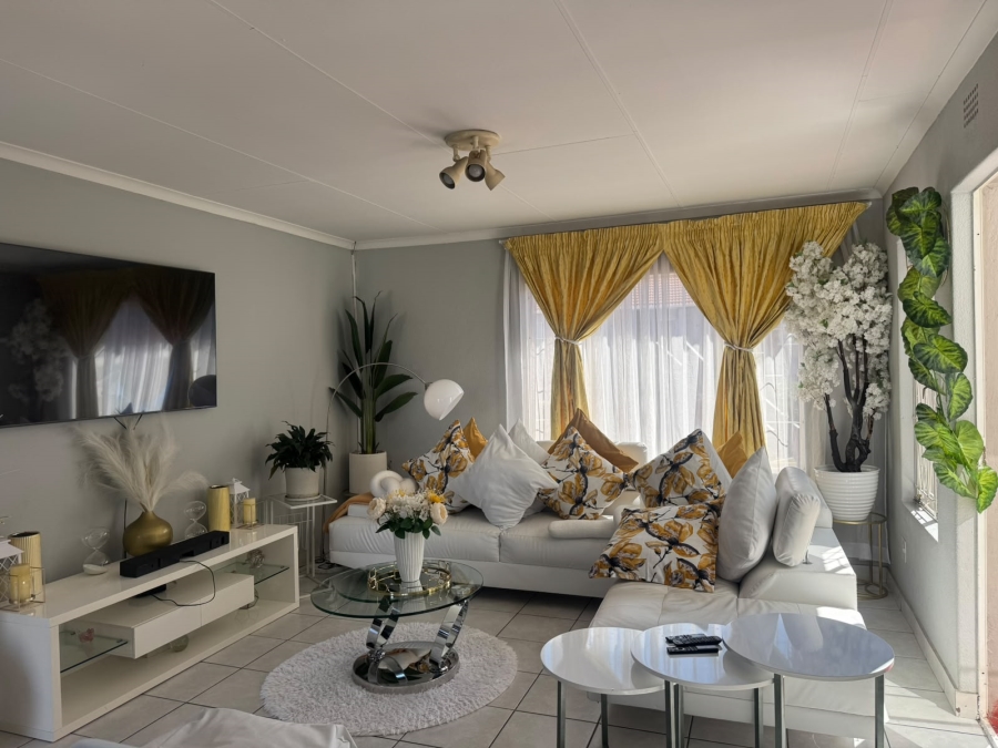2 Bedroom Property for Sale in Eden Glen Gauteng