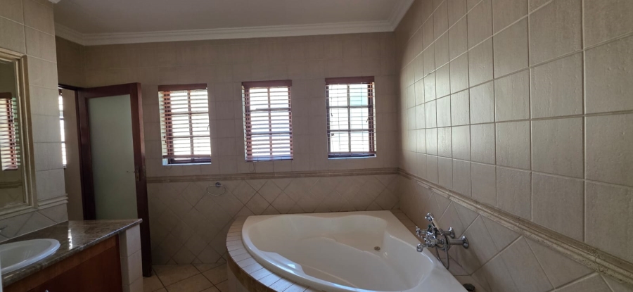 3 Bedroom Property for Sale in Bedfordview Gauteng
