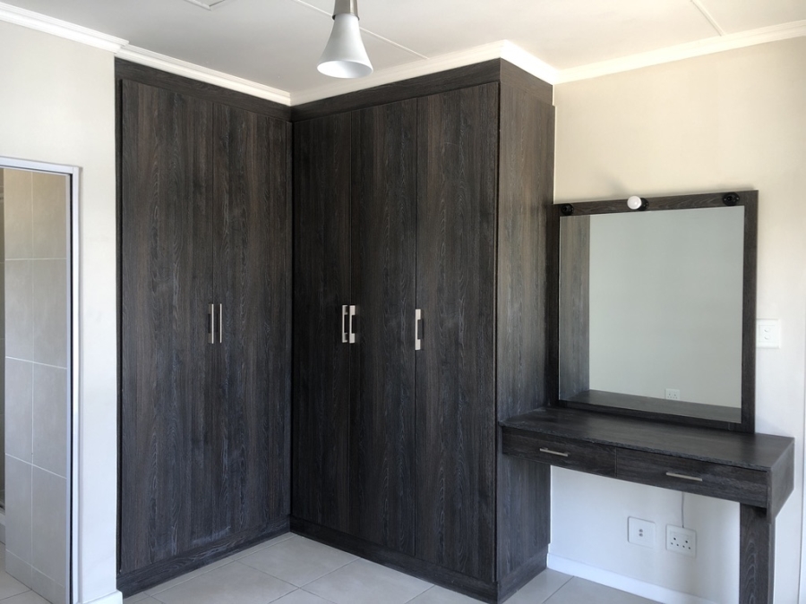 To Let 1 Bedroom Property for Rent in Petervale Gauteng