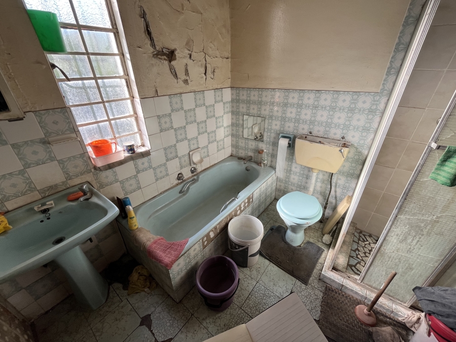 4 Bedroom Property for Sale in Bezuidenhout Valley Gauteng