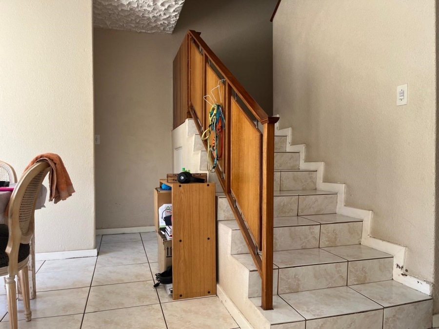 3 Bedroom Property for Sale in Oakdene Gauteng