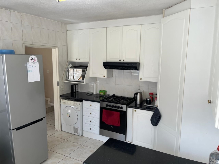3 Bedroom Property for Sale in Oakdene Gauteng