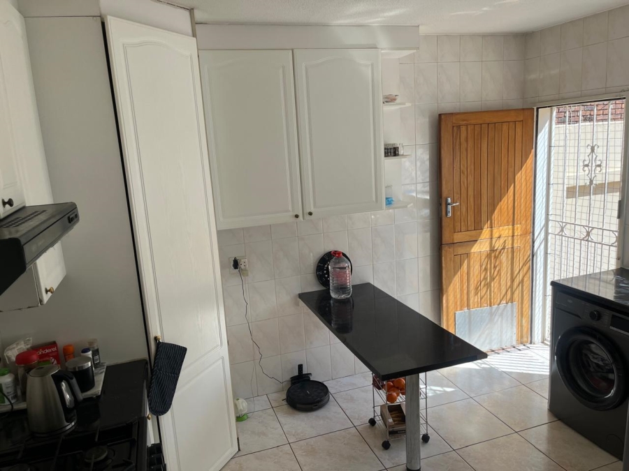3 Bedroom Property for Sale in Oakdene Gauteng