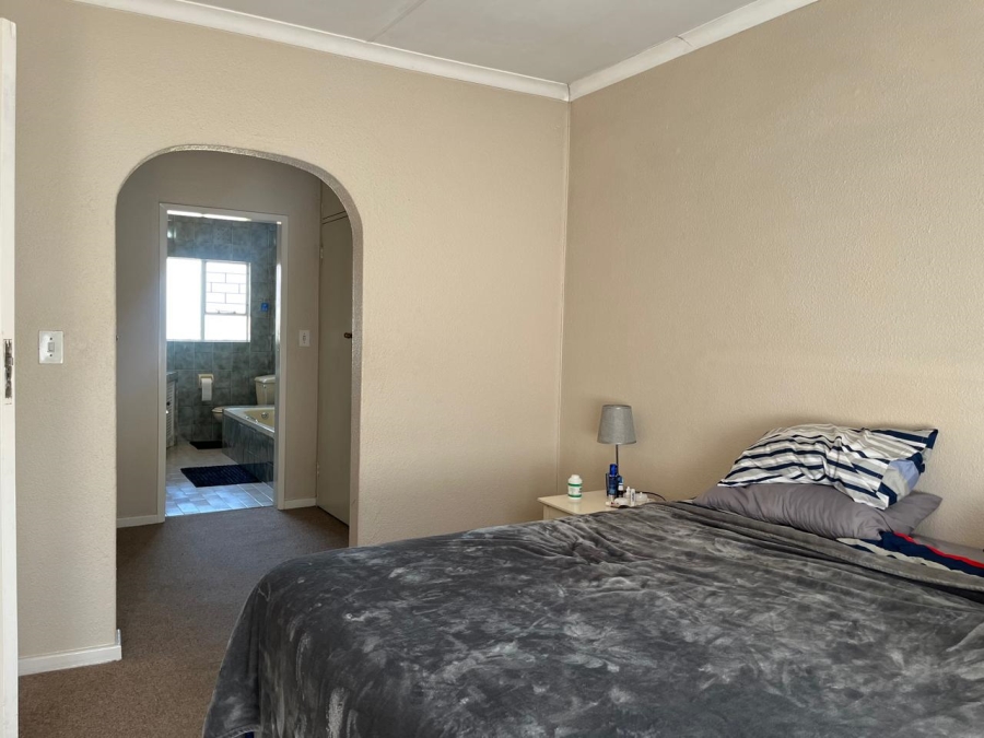 3 Bedroom Property for Sale in Oakdene Gauteng