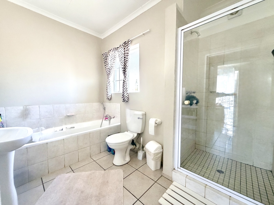 2 Bedroom Property for Sale in Rynfield Gauteng