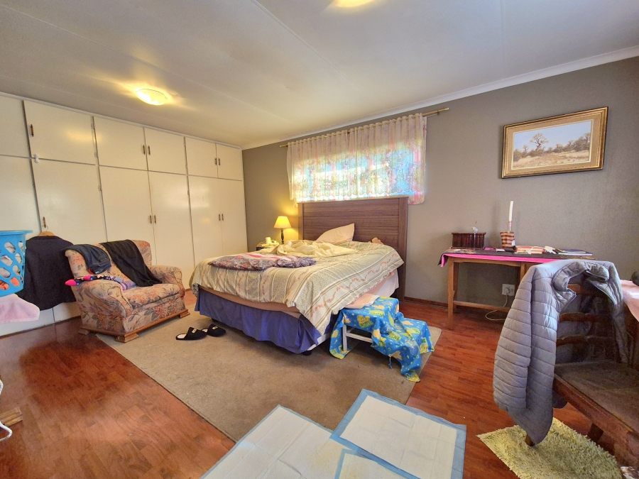 7 Bedroom Property for Sale in Dalview Gauteng
