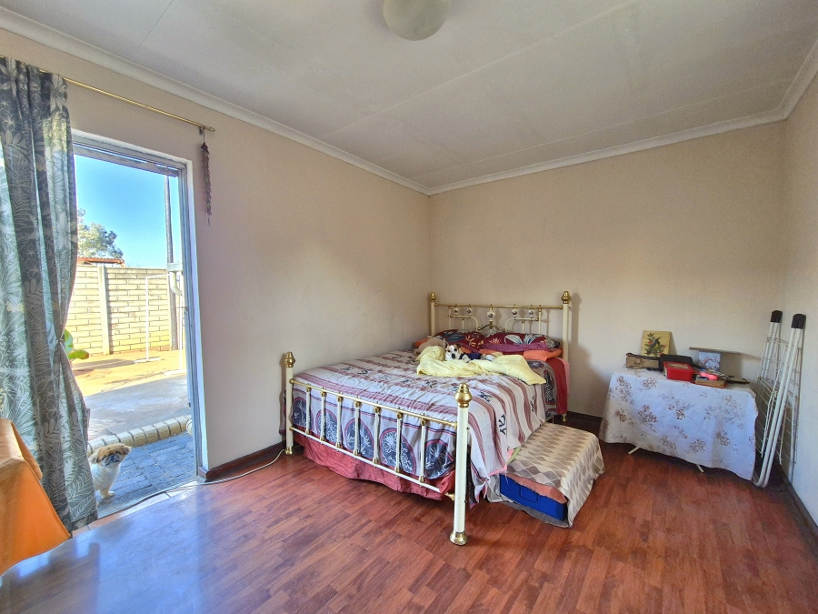 7 Bedroom Property for Sale in Dalview Gauteng
