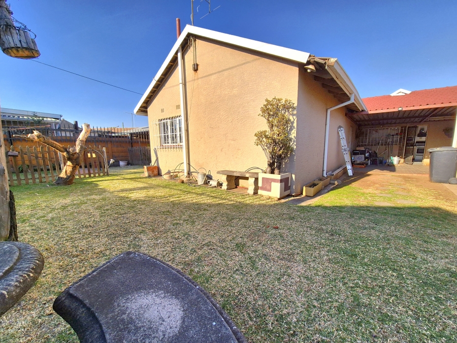 4 Bedroom Property for Sale in Van Dyk Park Gauteng