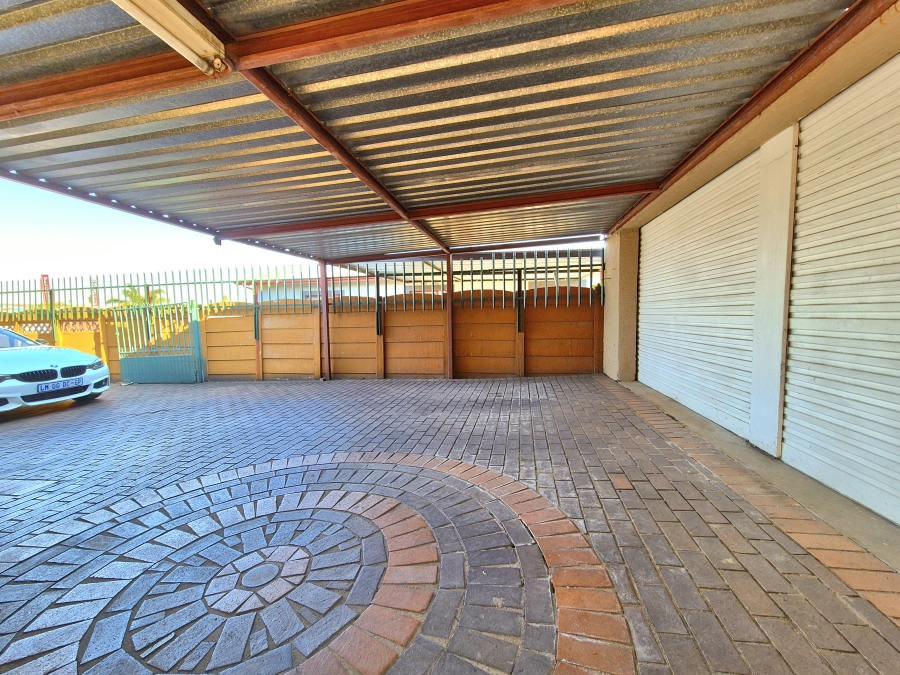 4 Bedroom Property for Sale in Van Dyk Park Gauteng