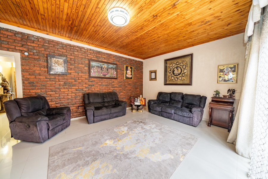4 Bedroom Property for Sale in Farrarmere Gauteng
