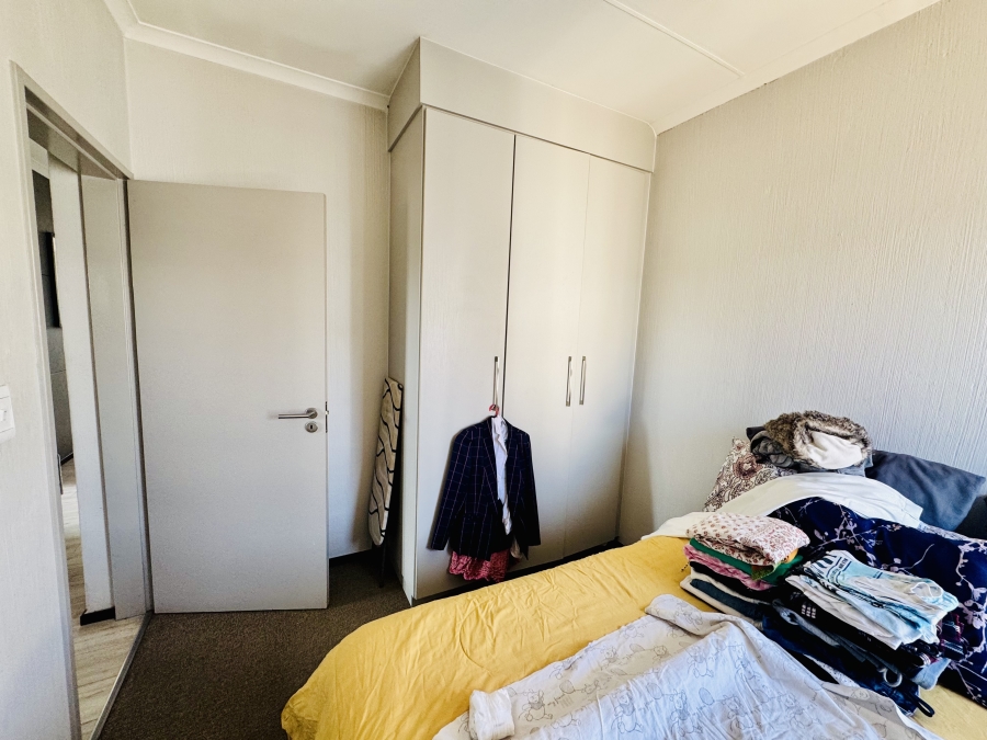 2 Bedroom Property for Sale in Broadacres Gauteng