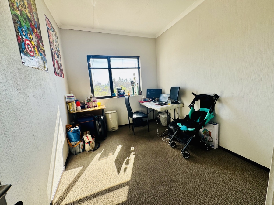 2 Bedroom Property for Sale in Broadacres Gauteng