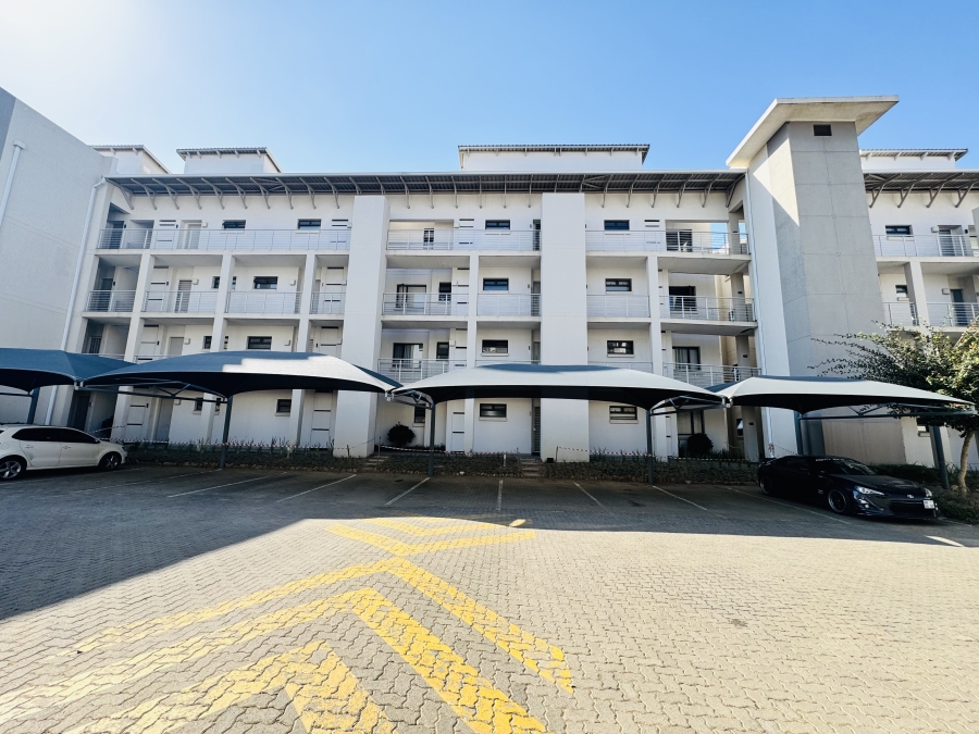 2 Bedroom Property for Sale in Broadacres Gauteng