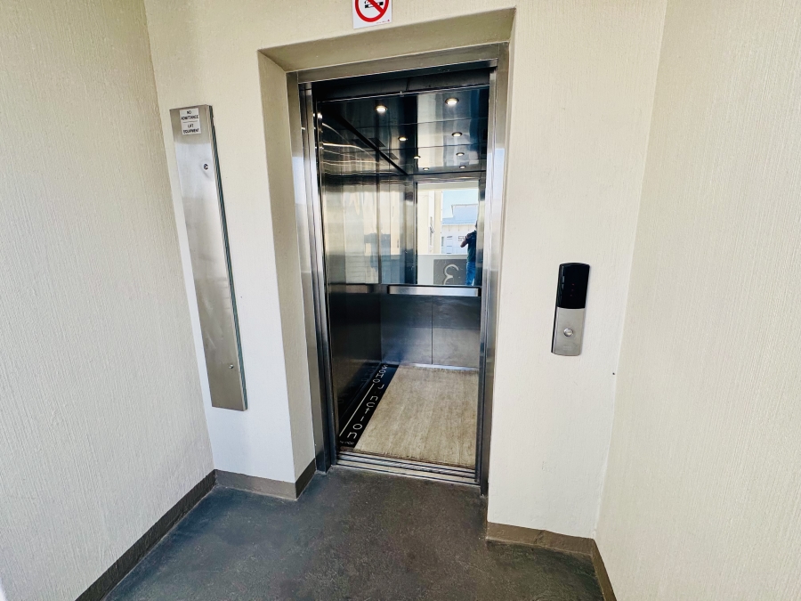 2 Bedroom Property for Sale in Broadacres Gauteng