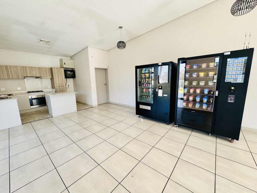 2 Bedroom Property for Sale in Broadacres Gauteng