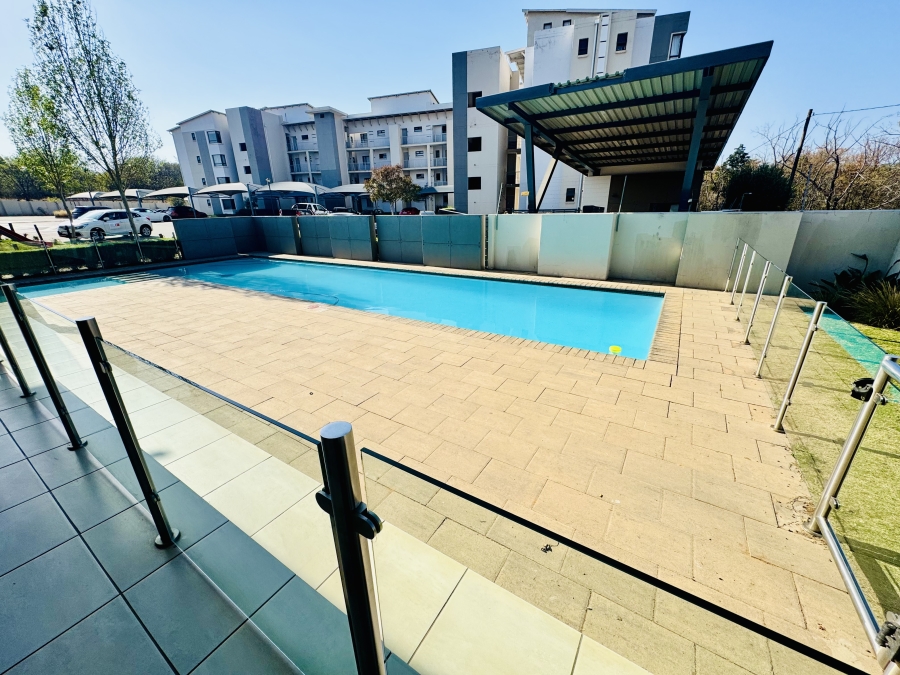 2 Bedroom Property for Sale in Broadacres Gauteng