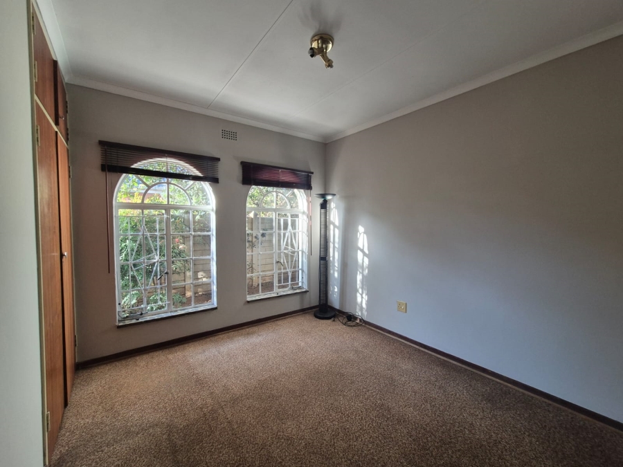 3 Bedroom Property for Sale in Steelview Gauteng
