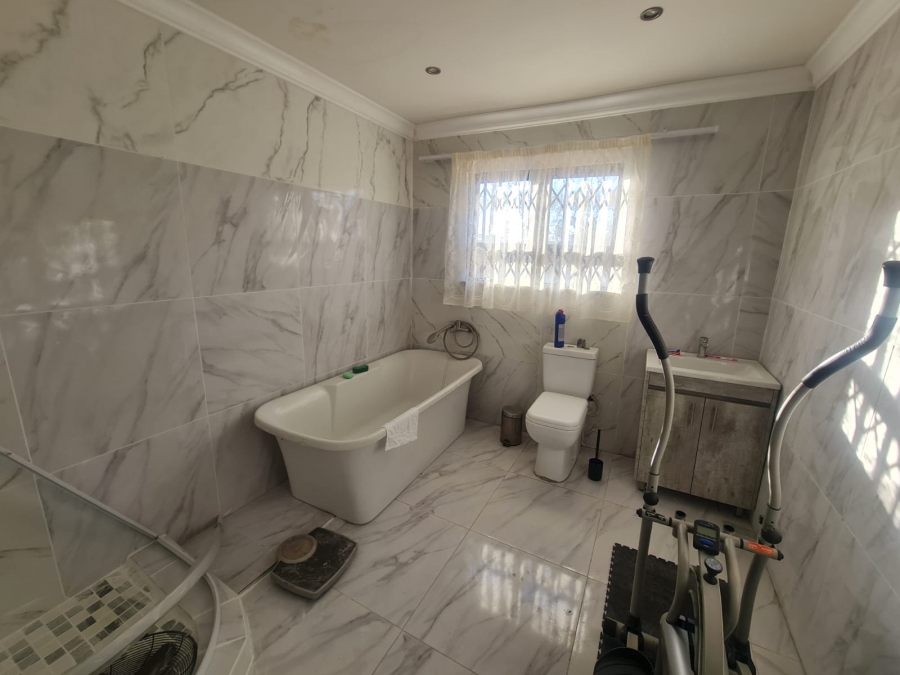 3 Bedroom Property for Sale in Vaaloewer Gauteng