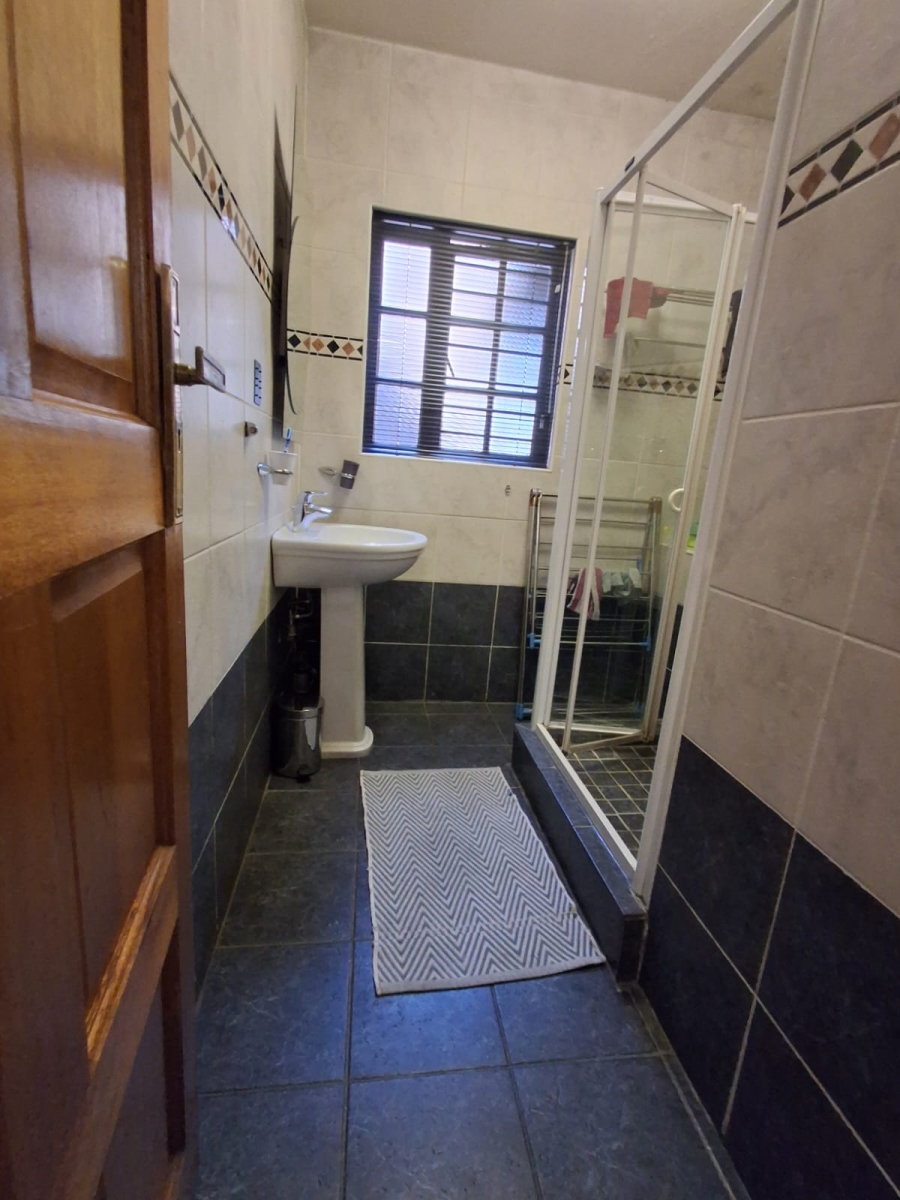 2 Bedroom Property for Sale in Peacehaven Gauteng