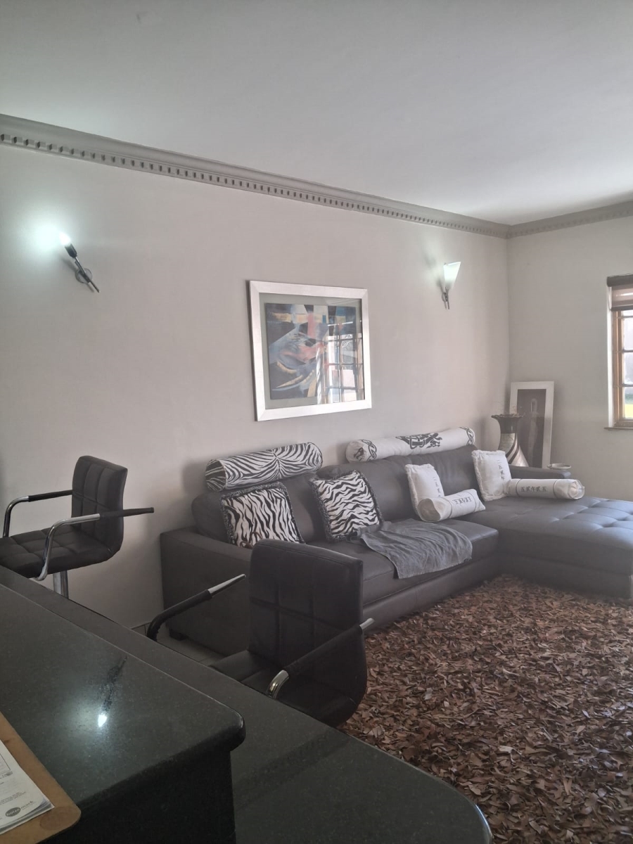 2 Bedroom Property for Sale in Peacehaven Gauteng