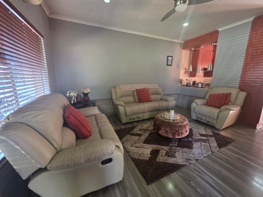 2 Bedroom Property for Sale in Vanderbijlpark CE 2 Gauteng