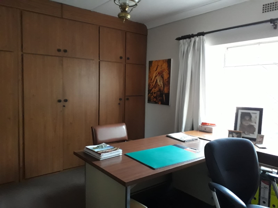 To Let 2 Bedroom Property for Rent in Meadowbrook Gauteng