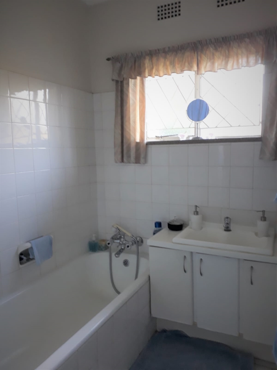 To Let 2 Bedroom Property for Rent in Meadowbrook Gauteng