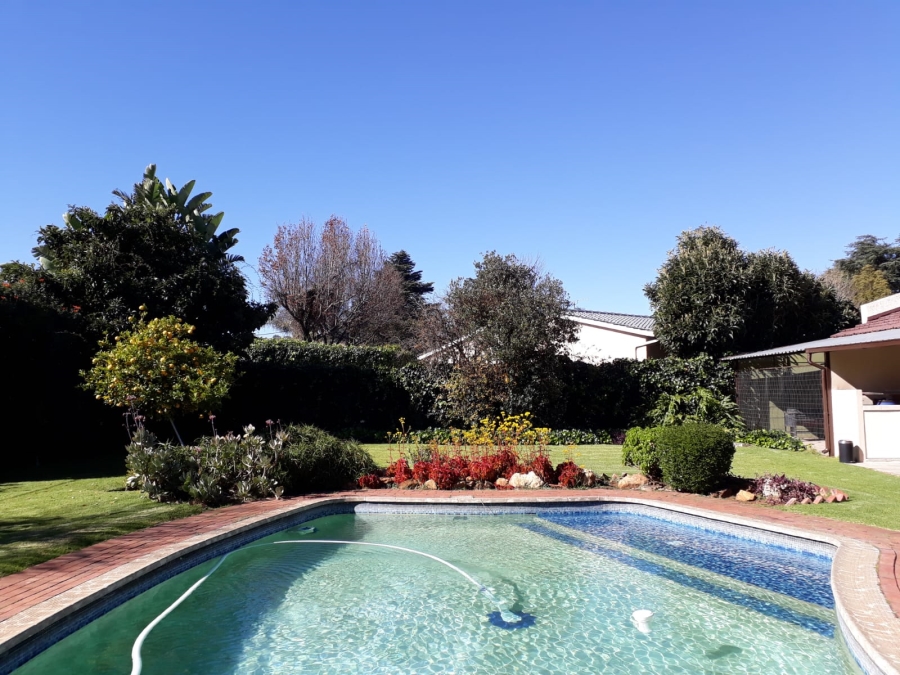 To Let 2 Bedroom Property for Rent in Meadowbrook Gauteng