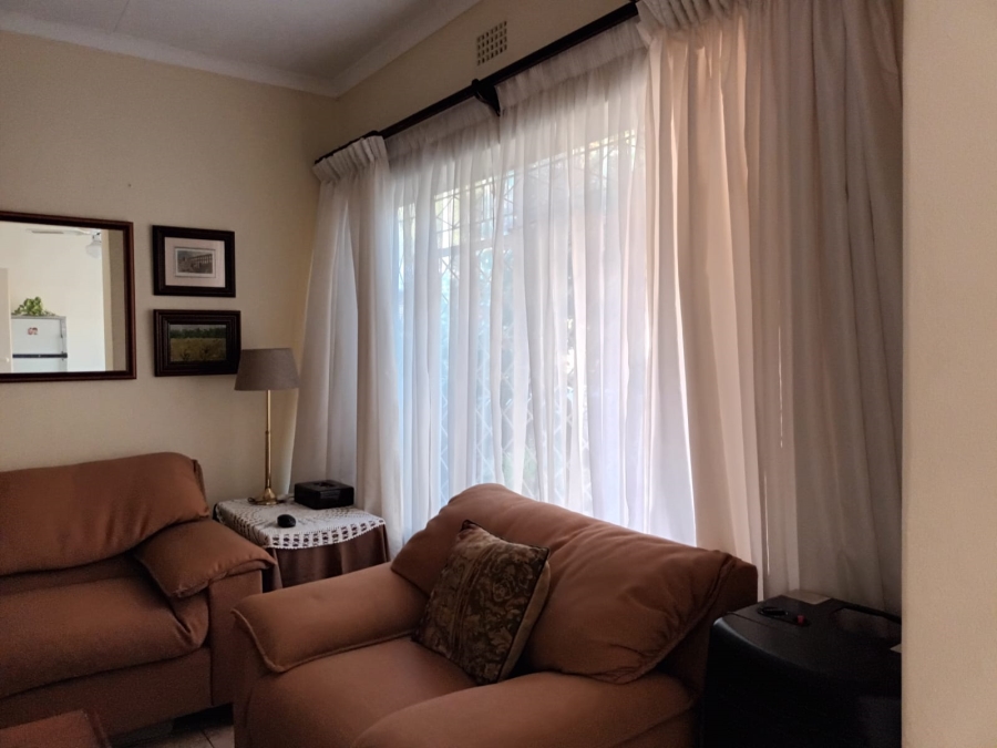 To Let 1 Bedroom Property for Rent in Meadowbrook Gauteng