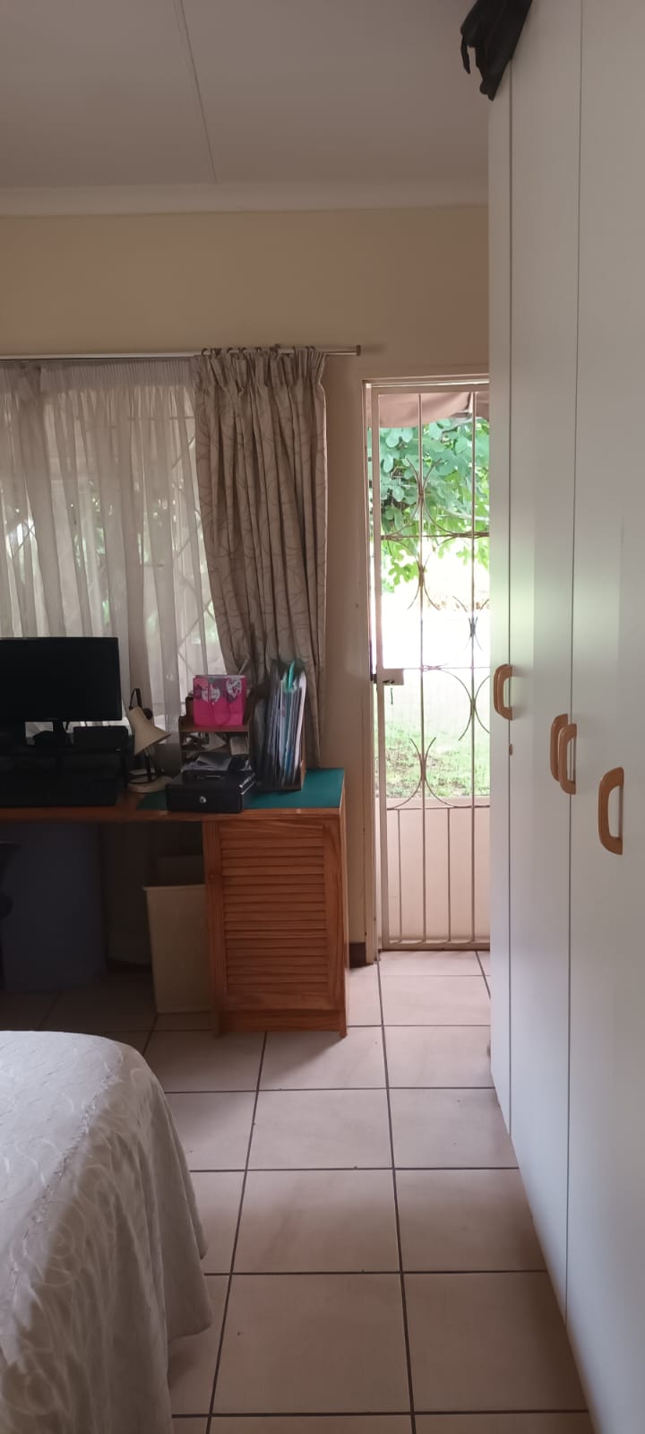 To Let 1 Bedroom Property for Rent in Meadowbrook Gauteng