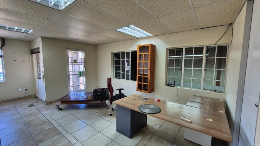 To Let Commercial Property for Rent in Silvertondale Gauteng