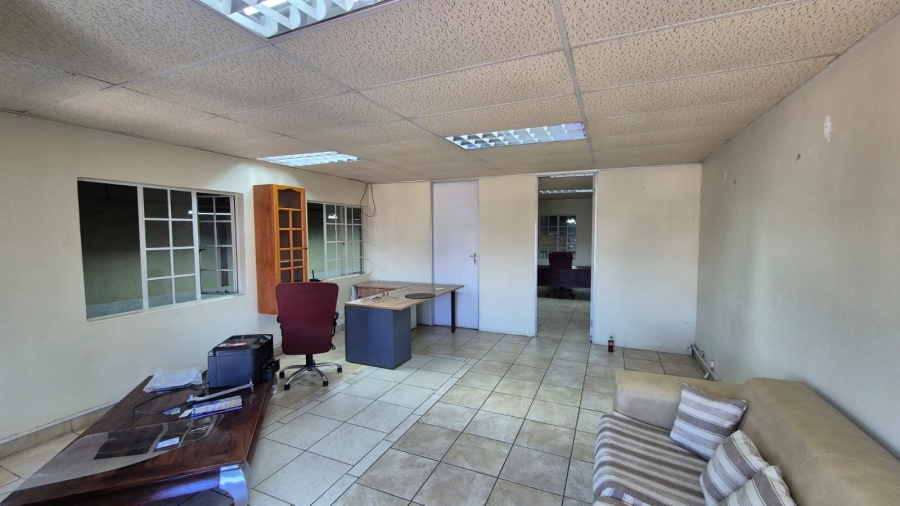 To Let Commercial Property for Rent in Silvertondale Gauteng