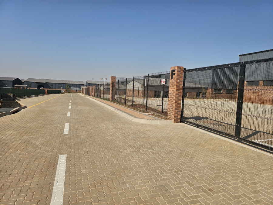 To Let Commercial Property for Rent in Sunderland Ridge Gauteng