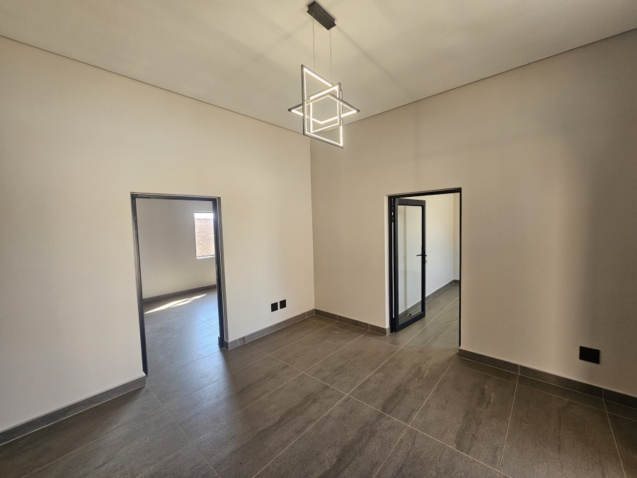 To Let Commercial Property for Rent in Sunderland Ridge Gauteng