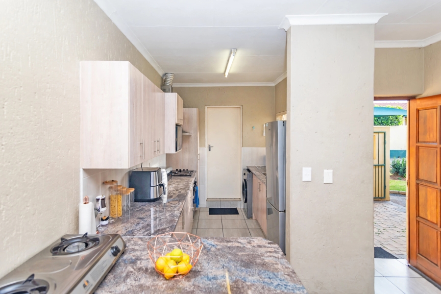 2 Bedroom Property for Sale in Strubensvallei Gauteng