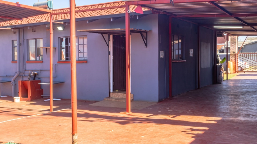 3 Bedroom Property for Sale in Lenasia Ext 1 Gauteng