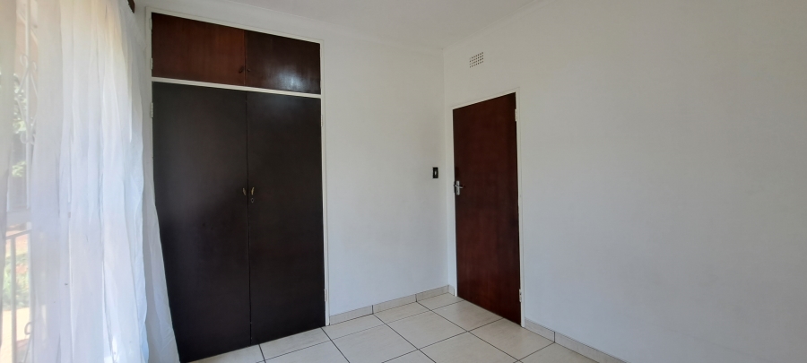 To Let 3 Bedroom Property for Rent in Roodekrans Gauteng
